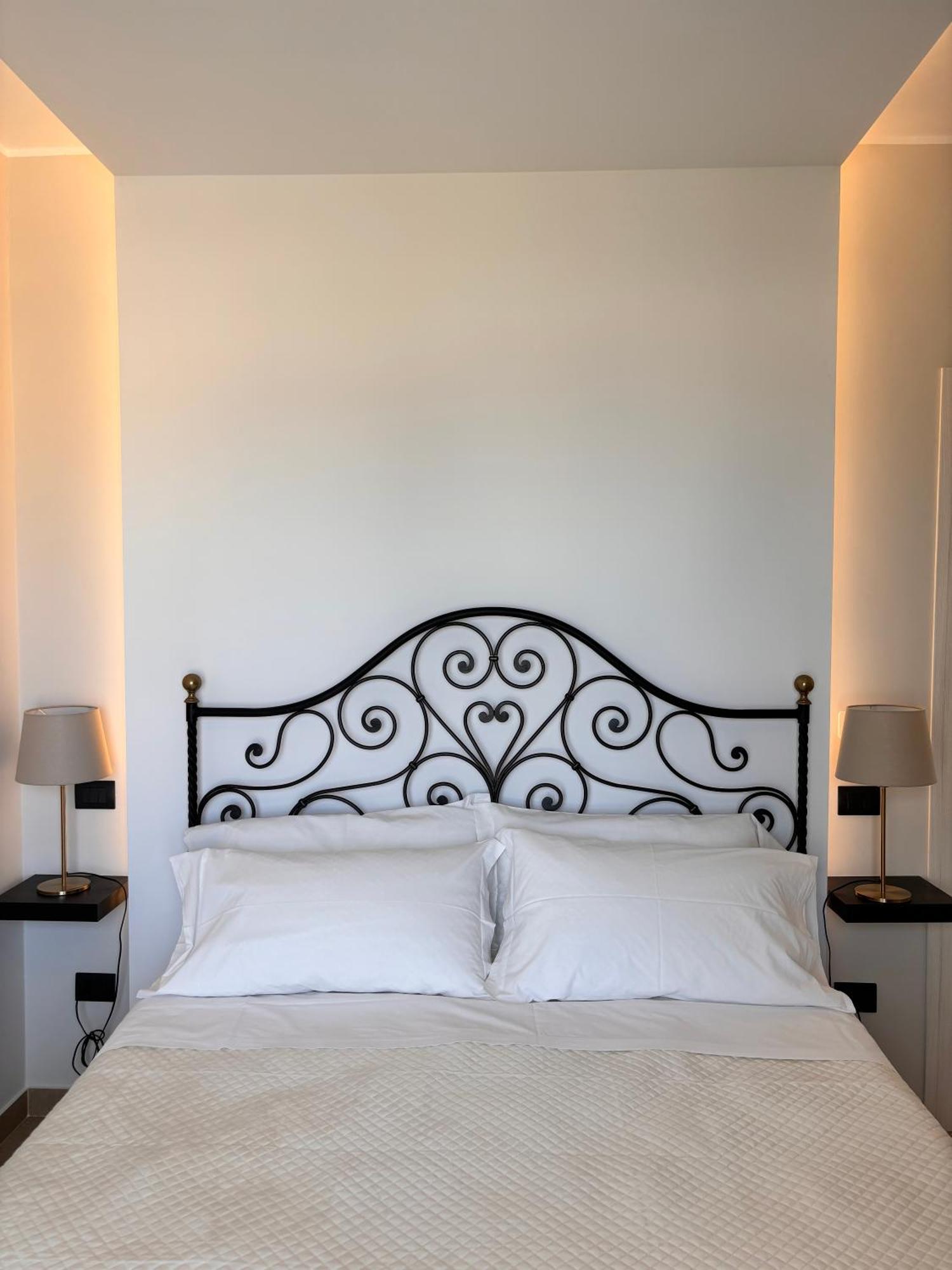 Ig - "Villa Don Antonio" Apartments Giardini-Naxos Exterior foto